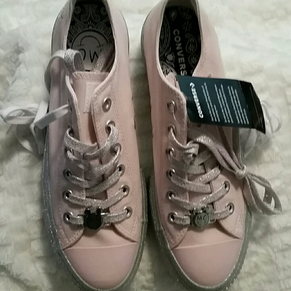 Convers All Stars, size 8.5 NWT